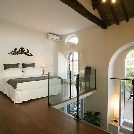 Your Prestigious Penthouse At The Spanish Steps *