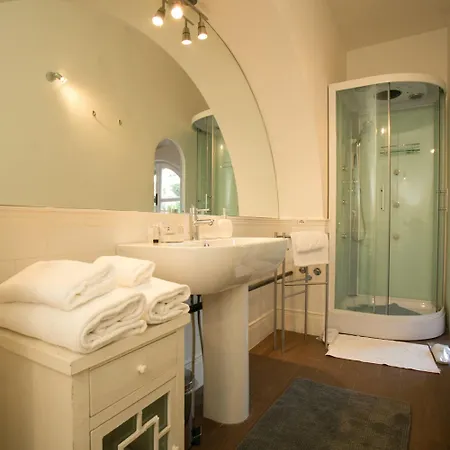 Your Prestigious Penthouse At The Spanish Steps *